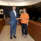 El director general de MoraBanc, Lluís Alsina, i la cònsol major d'Escaldes-Engordany, Rosa Gili.