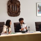 Olalla Losada i Sergi González durant la sessió del consell.