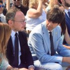 El cap de Govern, Xavier Espot, i el cònsol major d'Andorra la Vella, Sergi González, durant el ball del contrapàs a la plaça del Poble.