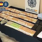 Una part del botí requisat a la banda criminal