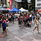 La fira de la bicicleta a la plaça de la germandat de Sant Julià de Lòria.