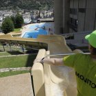 Un monitor a la piscina dels Serradells.

Foto: Fernando Galindo