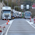 Camions a la frontera.