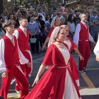 Un instant de la dansa del Pregó de l'Esbart dansaire d'Andorra la Vella.