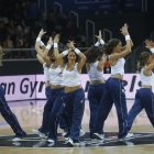 Les cheerleaders en una de les seves primeres actuacions