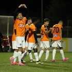 Camilo celebra l’1-1 de l’Inter.