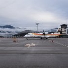 Un avió d’Air Nostrum a l’aeroport d’Andorra-la Seu.