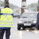 Un control de la gendarmeria en recerca de tabac il·legal.