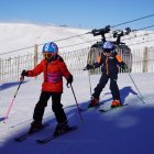 Alumnes de l’escola de neu, ahir a les pistes.