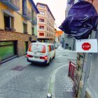 Una furgoneta circulant ahir pel carrer de l’Obac d’Escaldes-Engordany.