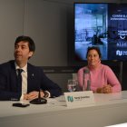 El cònsol major d'Andorra la Vella, Sergi González, i la directora científica de la Fundació Alícia, Elena Roura, durant la presentació del projecte