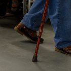 El risc de pobresa entre la gent gran que cobra una pensió és del 22%.