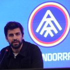 Gerard Piqué abans de l'inici de la roda de premsa d'aquesta tarda