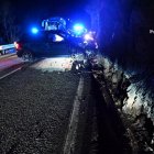 El cotxe accidentat a la Traba