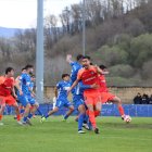 Erik Morán, al fons en segon pla, va anotar el gol de l’empat tricolor.