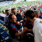 Espot i Piqué saludant-se el dia de l’ascens de l’FC Andorra.