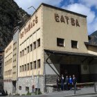 Les autoritats a la fàbrica de Catsa.