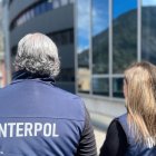 Un agent de la Interpol.