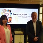 La consellera de Cultura del comú d'Ordino, Mònica Armengol, i el responsable de Menja’t Andorra, Toni Coromines, a la presentació.