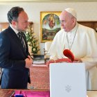 Xavier Espot durant una trobada amb el Papa Francesc.