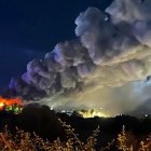 Incendi en una nau de productes tòxics