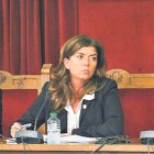 Gil, durant una sessió de comú quan ocupava el càrrec de cònsol major.