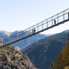 Els veïns de Canillo al Pont Tibetà