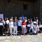 Tots els participants de l’Art Camp 2025 amb el seu diploma.