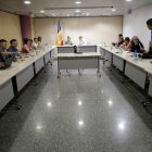 Els representants dels funcionaris en una reunió amb Govern.