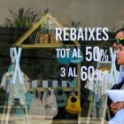 Una botiga en rebaixes.