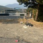 Algunes de les deixalles trobades a Peguera.