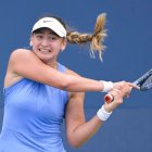 La tennista Vicky Jiménez Kasintseva disputa una pilota al US Open.
