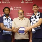 Udeze i Guerrero en la presentació com a jugadors del Morabanc