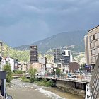 Cel tempestuós a la vall central.