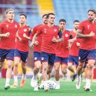 La selecció es va exercitar a l’escenari del partit, el Villa Park.