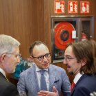 Espot, Riba i Gétaz conversant abans de la jornada.