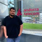 Eric Risco, en el seu lloc de treball a Andorra Telecom.