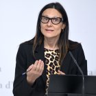 La ministra Ester Molné en la presentació de la quota general i la de futbolistes aprovades avui