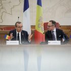 El cap de Gover, Xavier Espot, amb el prefecte de la regió d’Occitània i de l’Alta Garona, Pierre-André Durand.