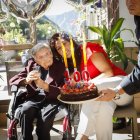 Marta Dubois celebrant els cent anys.