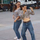 Un instant de l'espectacle 'Pas a pas' de les joves companyies d'Andorra.