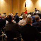 La ministra d'Esports, Mònica Bonell, juntament amb el secretari d'Estat, Alain Cabanes, durant la trobada amb les federacions.