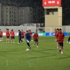La selecció masculina va entrenar ahir al Nou Estadi de la FAF d’Encamp.