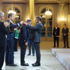 Condecoracions al Palau de l'Elisi