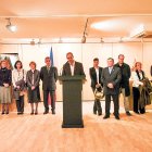 Les autoritats durant la inauguració del centre.