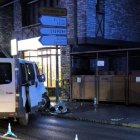 Una furgoneta impacta contra un fanal a la Massana