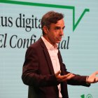 El moderador i economista Javier Molina, expert en actius digitals i col·laborador econòmic a El Confidencial.