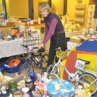 La primera presidenta, Halina Berthlesen, a la botiga de la Massana.