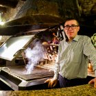 Delfí a La cuina de la Borda de l'Avi