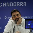 Eder Sarabia a la roda de premsa de comiat.
